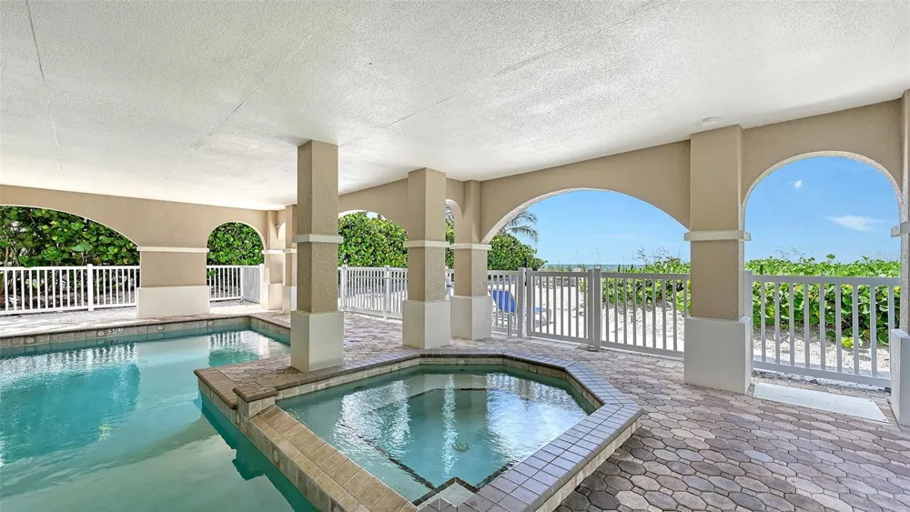106 74TH STREET #100 Holmes Beach, FL 34217