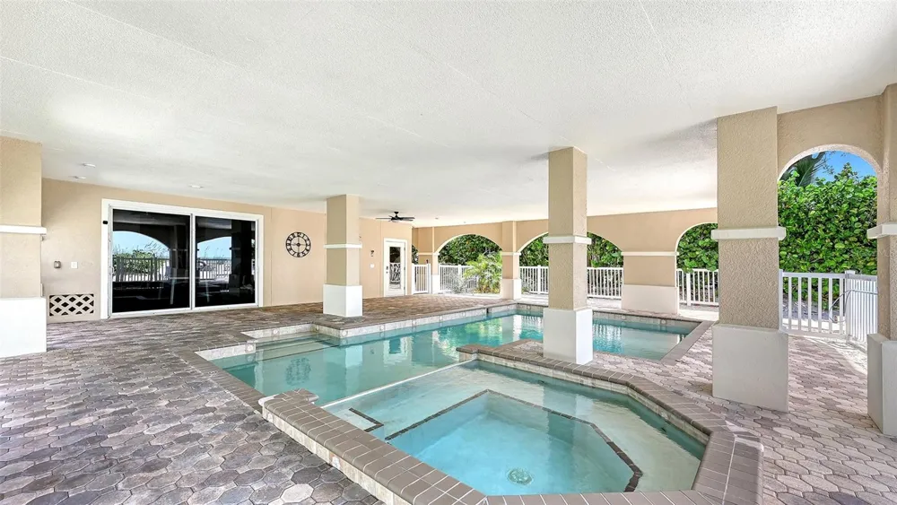 106 74TH STREET #100 Holmes Beach, FL 34217