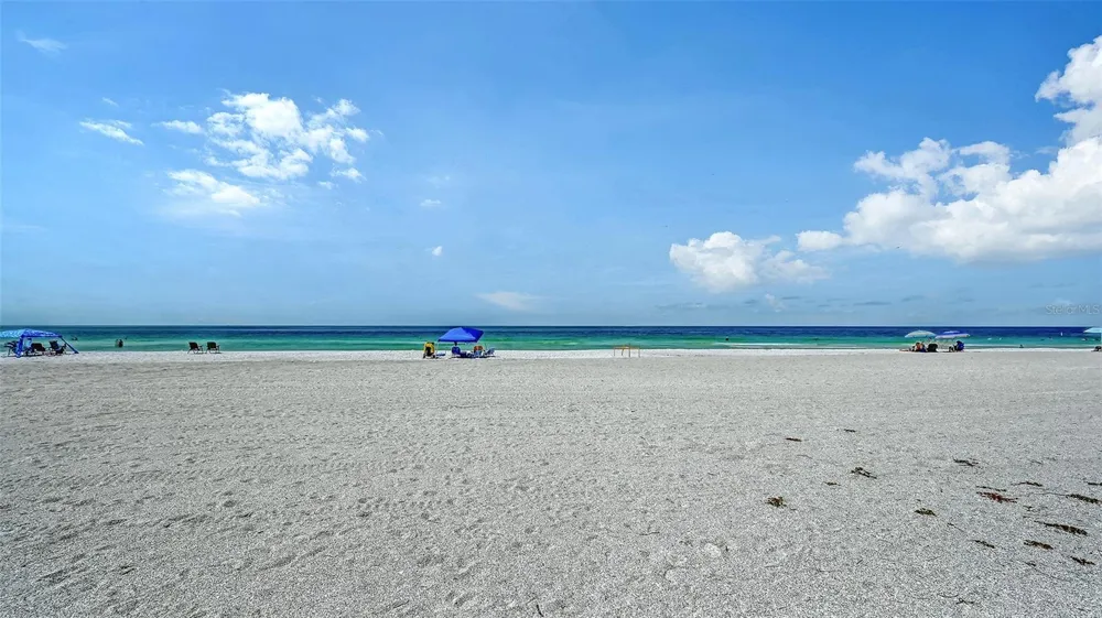 106 74TH STREET #100 Holmes Beach, FL 34217