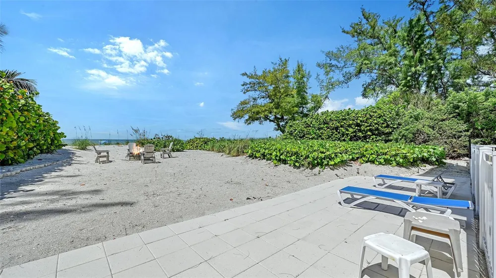 106 74TH STREET #100 Holmes Beach, FL 34217