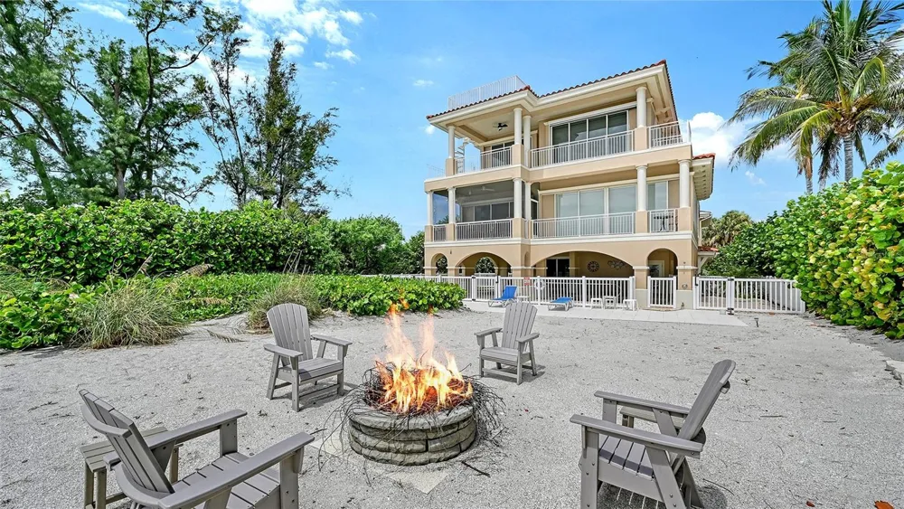 106 74TH STREET #100 Holmes Beach, FL 34217