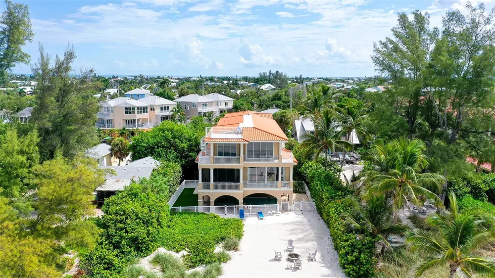 106 74TH STREET #100 Holmes Beach, FL 34217