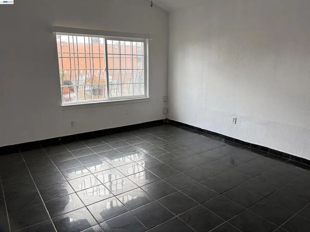 9024 Olive St Oakland, CA 94603
