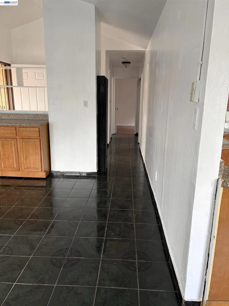 9024 Olive St Oakland, CA 94603