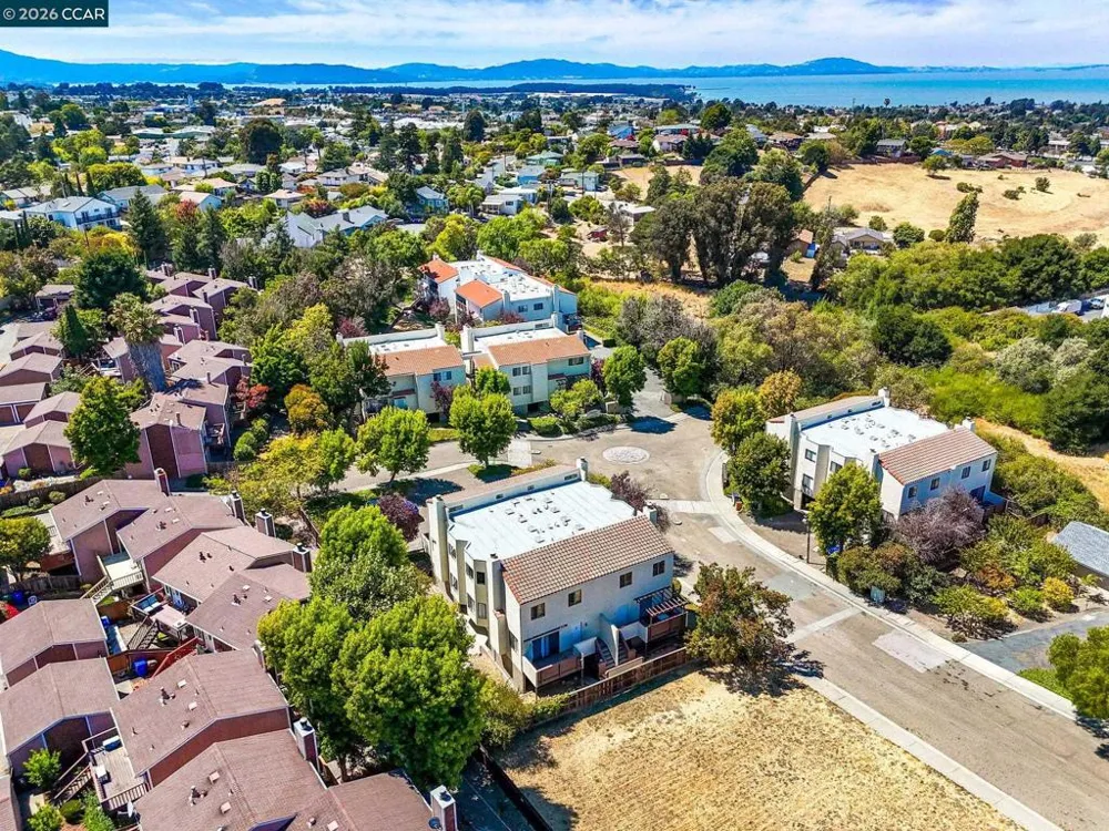1705 Dalessi Dr Pinole, CA 94564