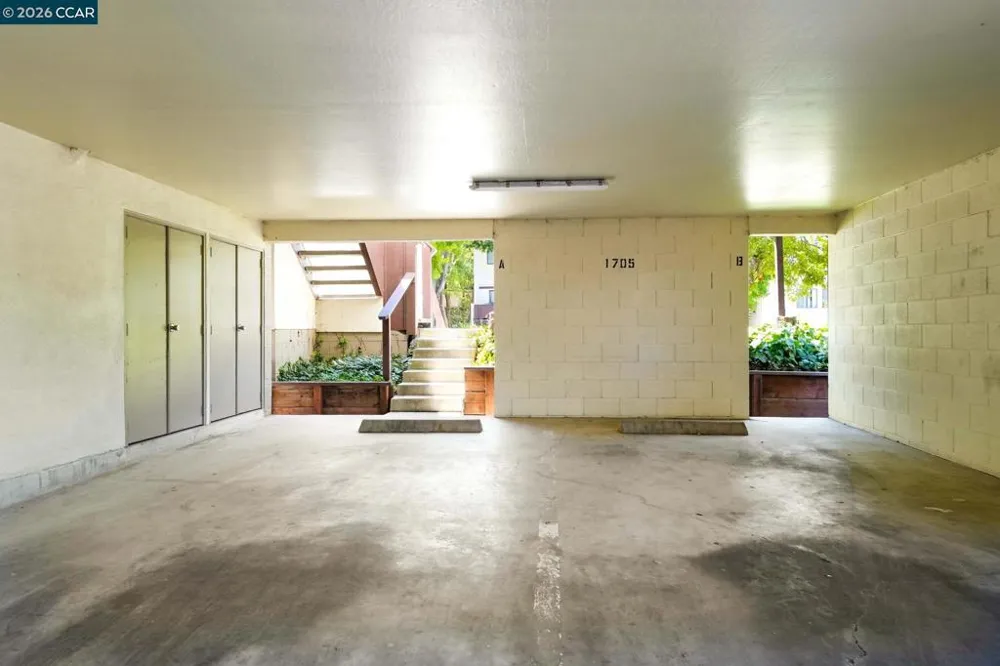 1705 Dalessi Dr Pinole, CA 94564