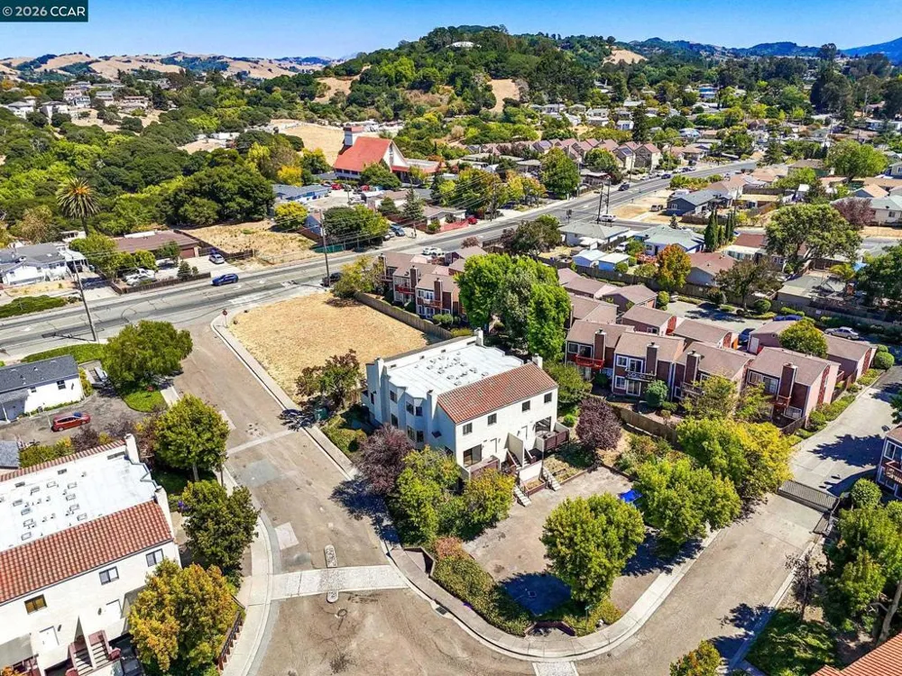 1705 Dalessi Dr Pinole, CA 94564