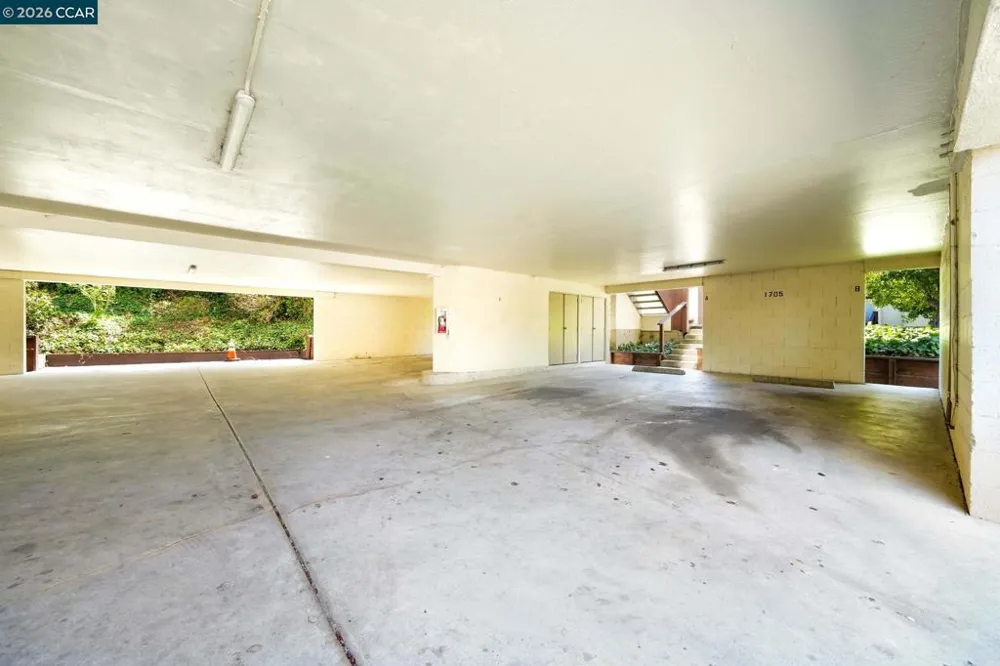 1705 Dalessi Dr Pinole, CA 94564