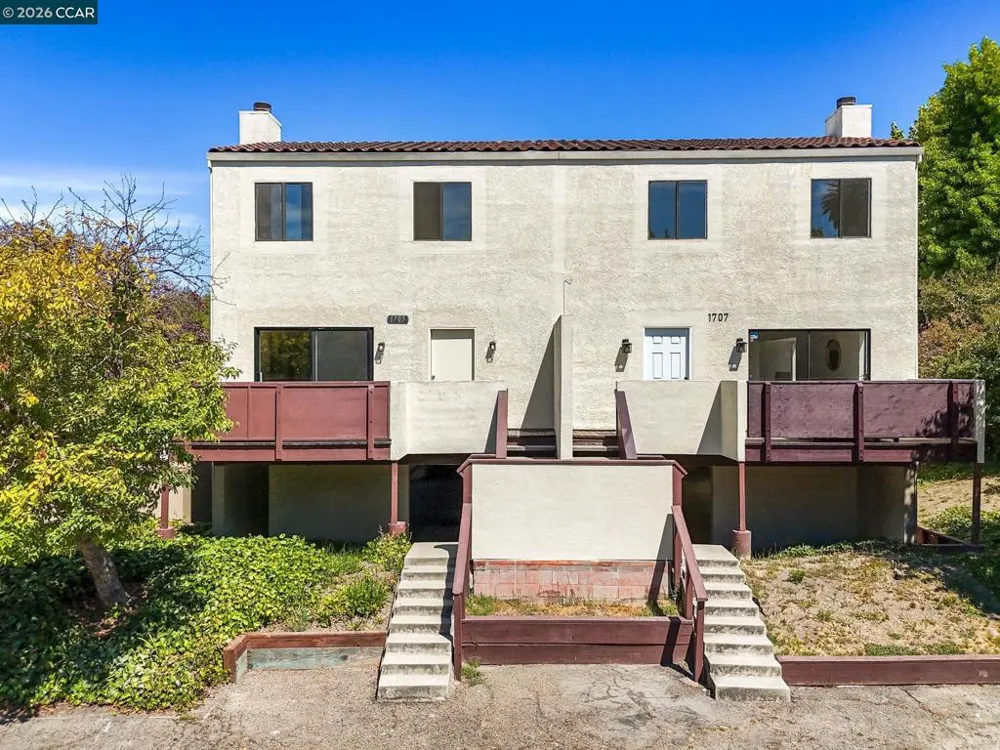 1705 Dalessi Dr Pinole, CA 94564