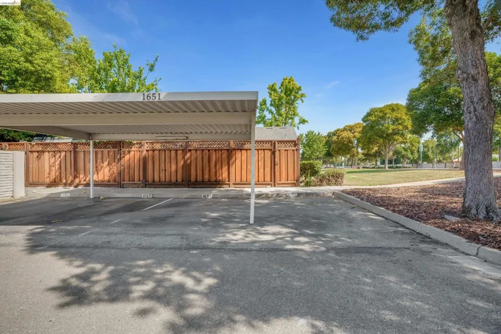 1651 Monterey Dr Livermore, CA 94551