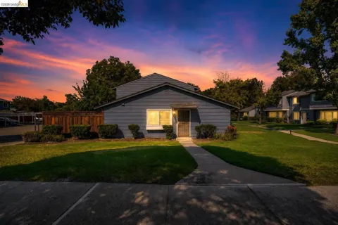 1651 Monterey Dr