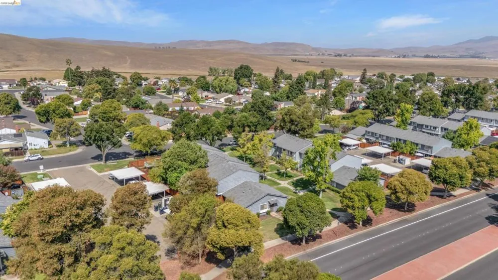1651 Monterey Dr Livermore, CA 94551