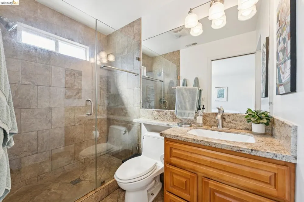 1390 E 31St St Oakland, CA 94602