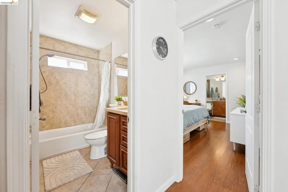 1390 E 31St St Oakland, CA 94602