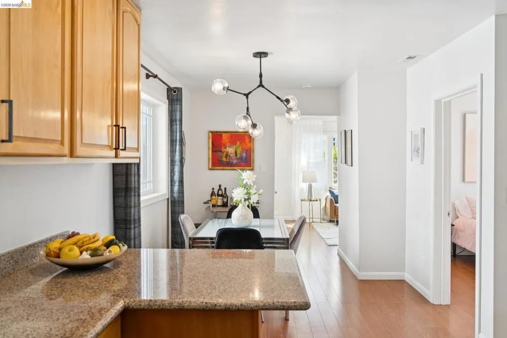 1390 E 31St St Oakland, CA 94602