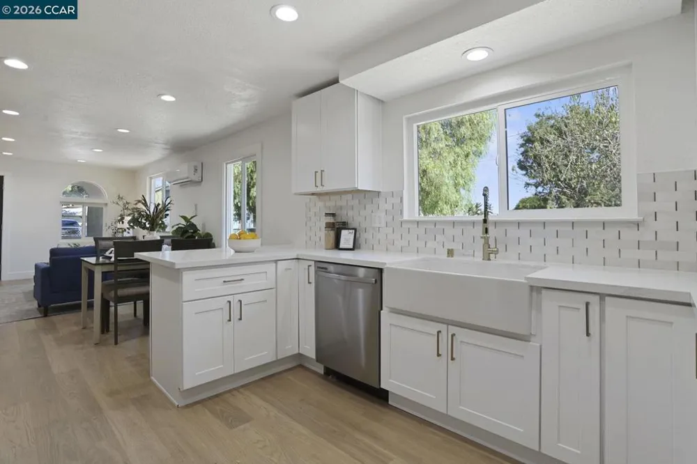196 N Bella Monte Ave Bay Point, CA 94565