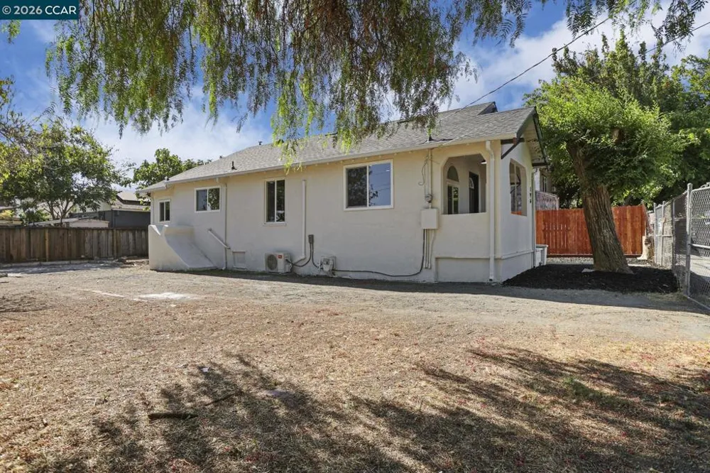 196 N Bella Monte Ave Bay Point, CA 94565