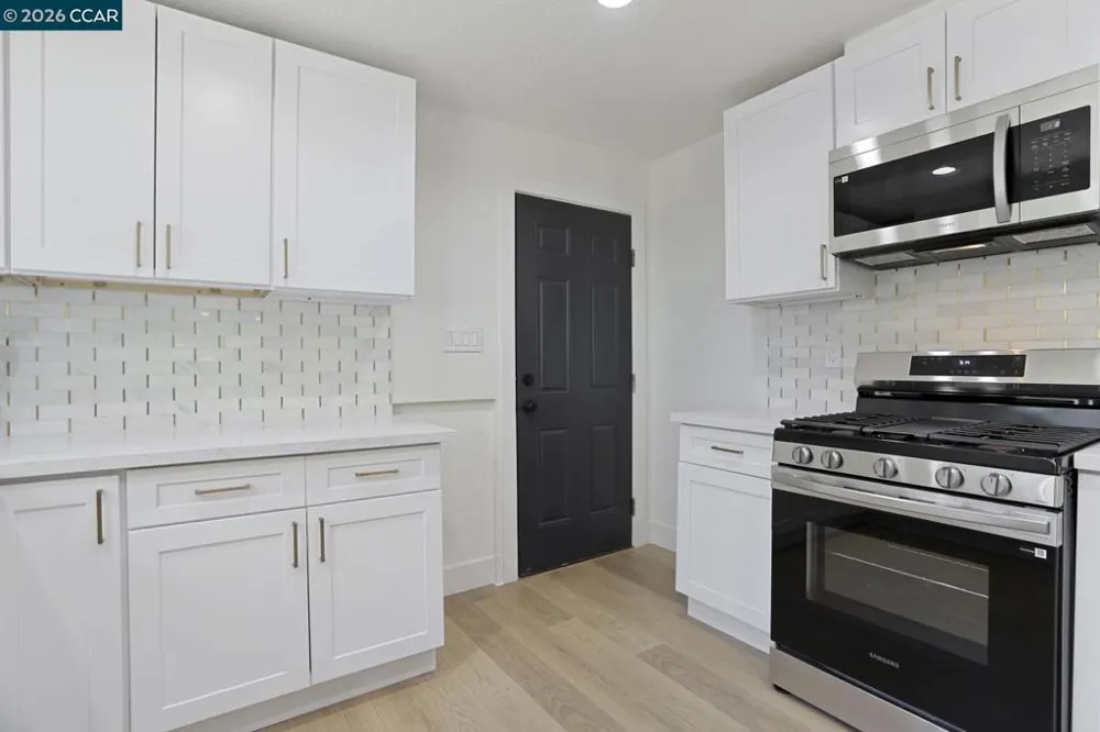 196 N Bella Monte Ave Bay Point, CA 94565