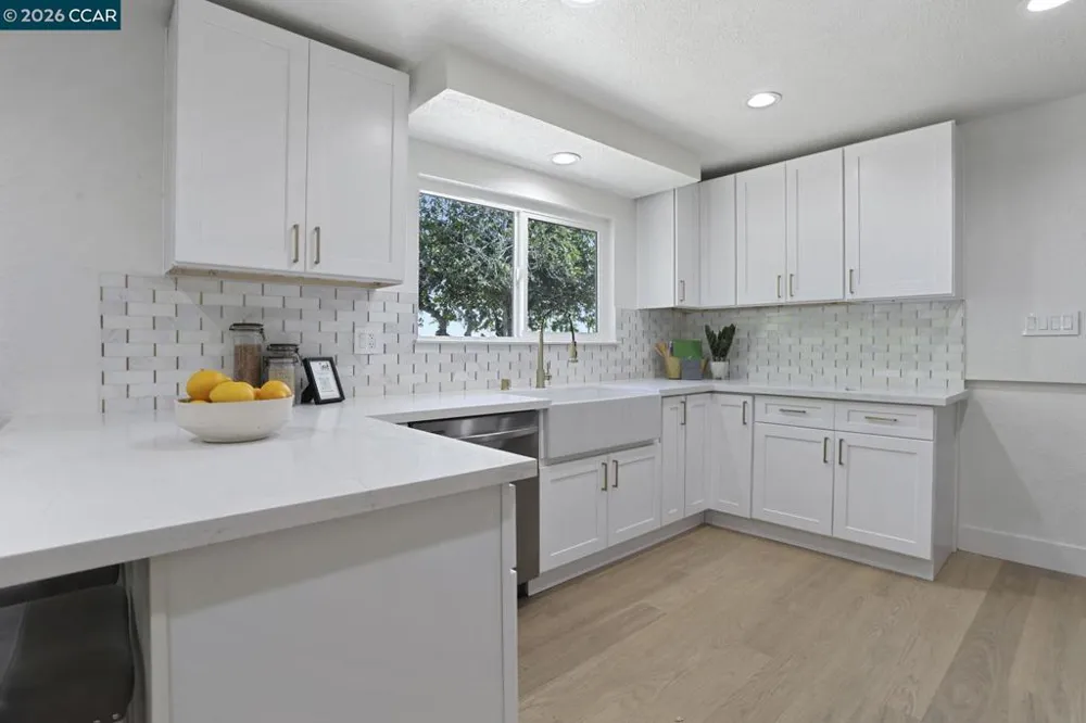 196 N Bella Monte Ave Bay Point, CA 94565