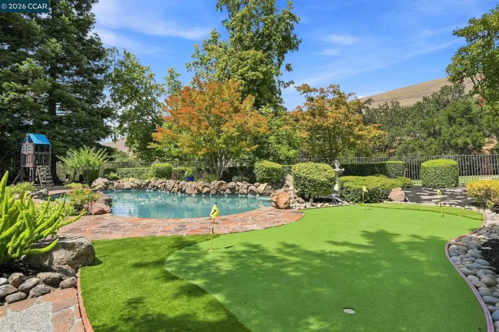 645 Birchwood Ct Danville, CA 94506