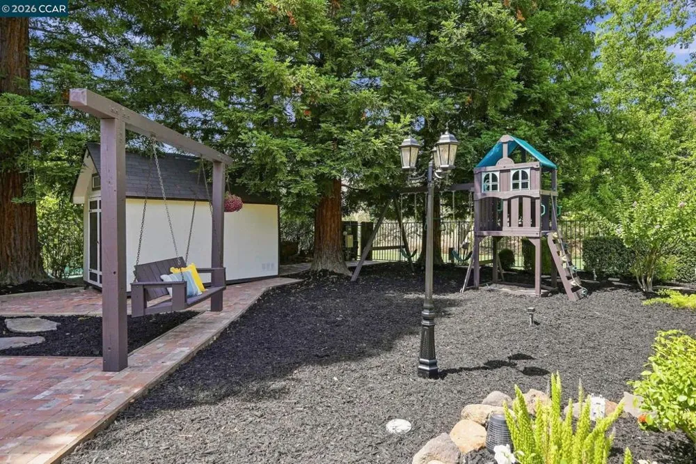 645 Birchwood Ct Danville, CA 94506