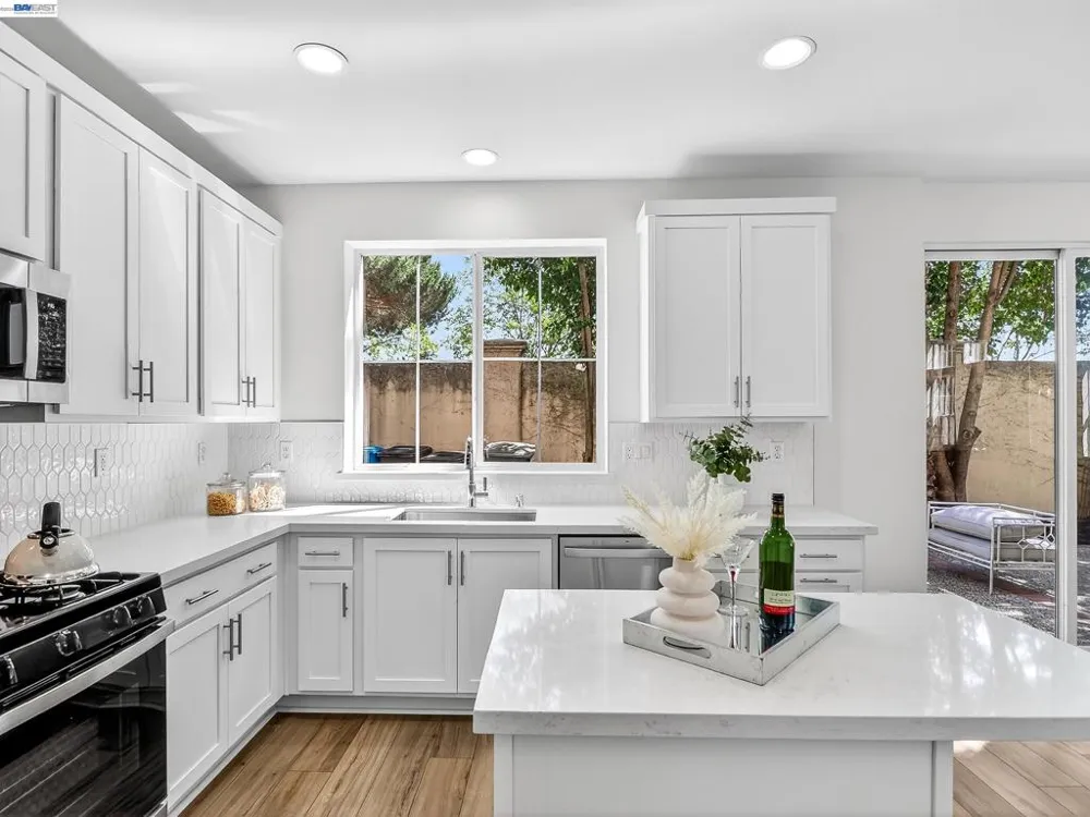 34905 Limestone Ct Union City, CA 94587