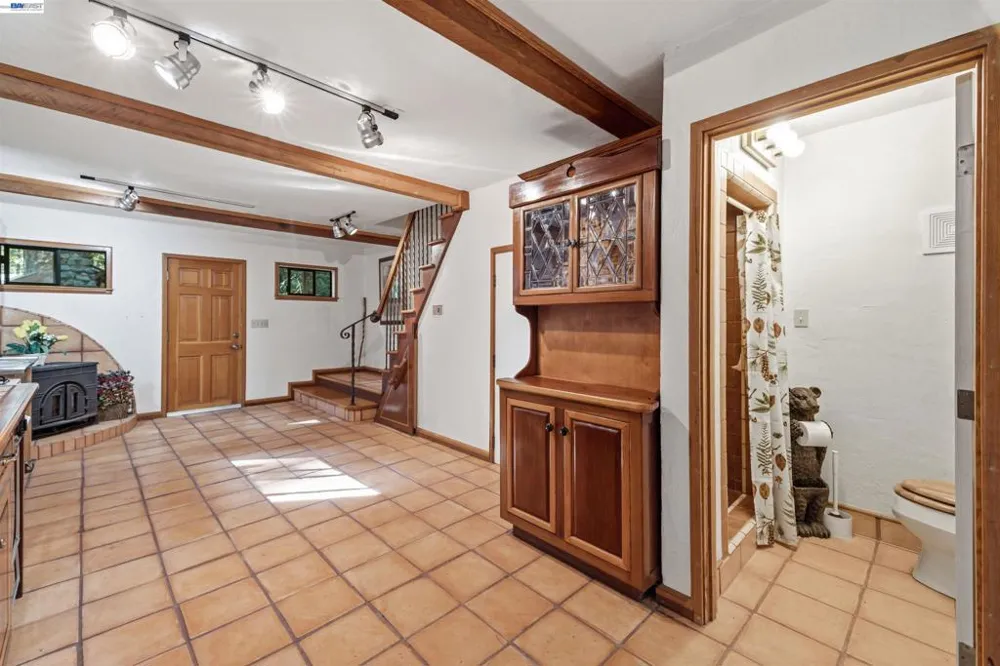 41 Back Road La Honda, CA 94020