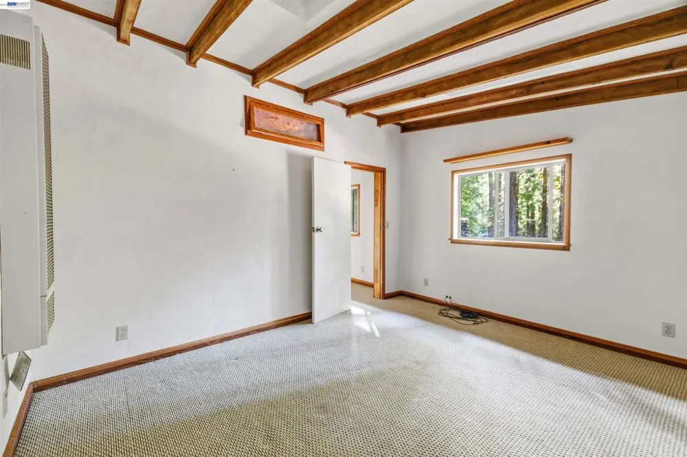 41 Back Road La Honda, CA 94020