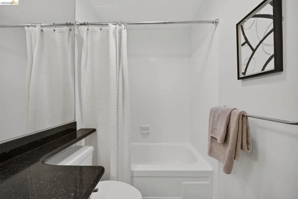 555 Jean St #319 Oakland, CA 94610