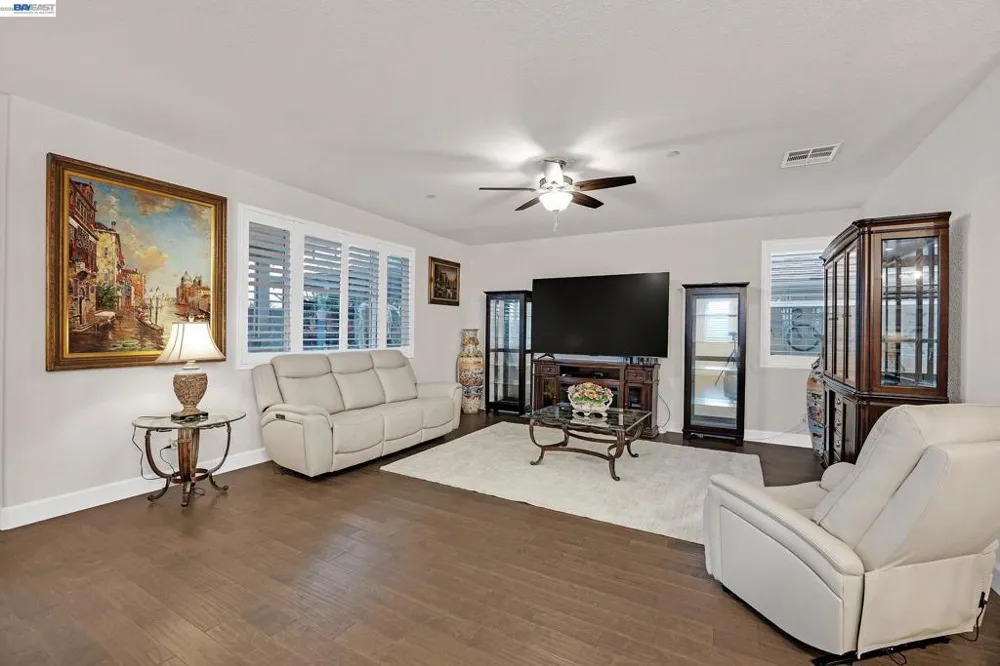 7001 Sitka Court Vacaville, CA 95687