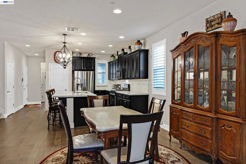 7001 Sitka Court Vacaville, CA 95687