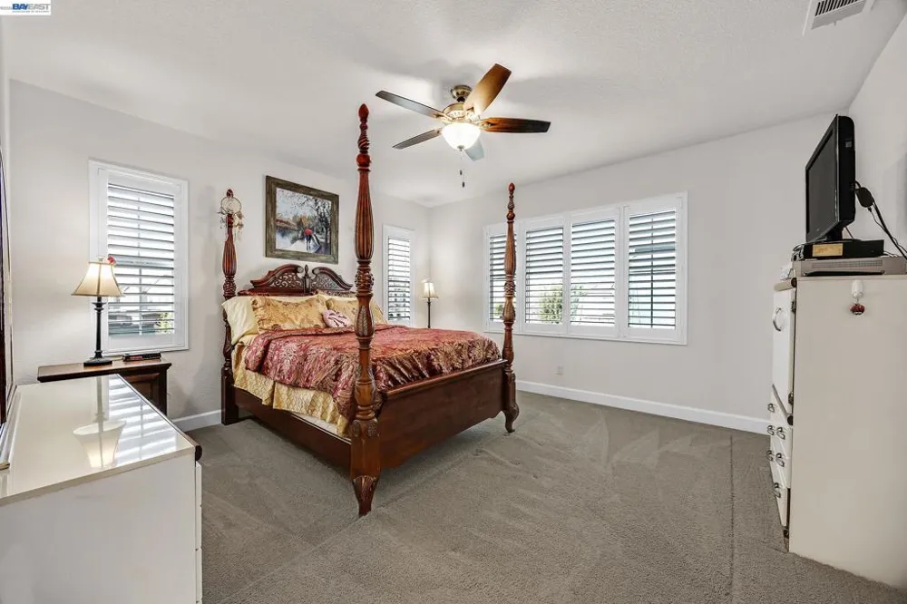 7001 Sitka Court Vacaville, CA 95687
