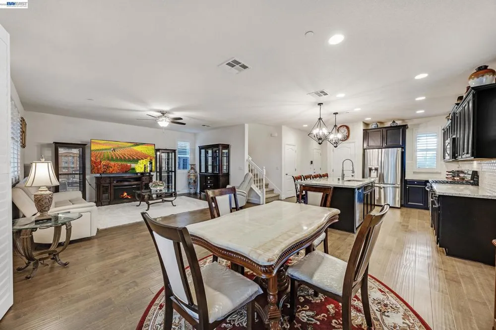 7001 Sitka Court Vacaville, CA 95687
