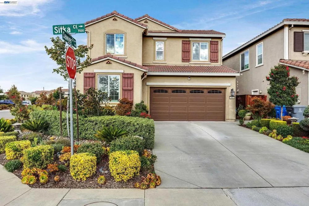 7001 Sitka Court Vacaville, CA 95687