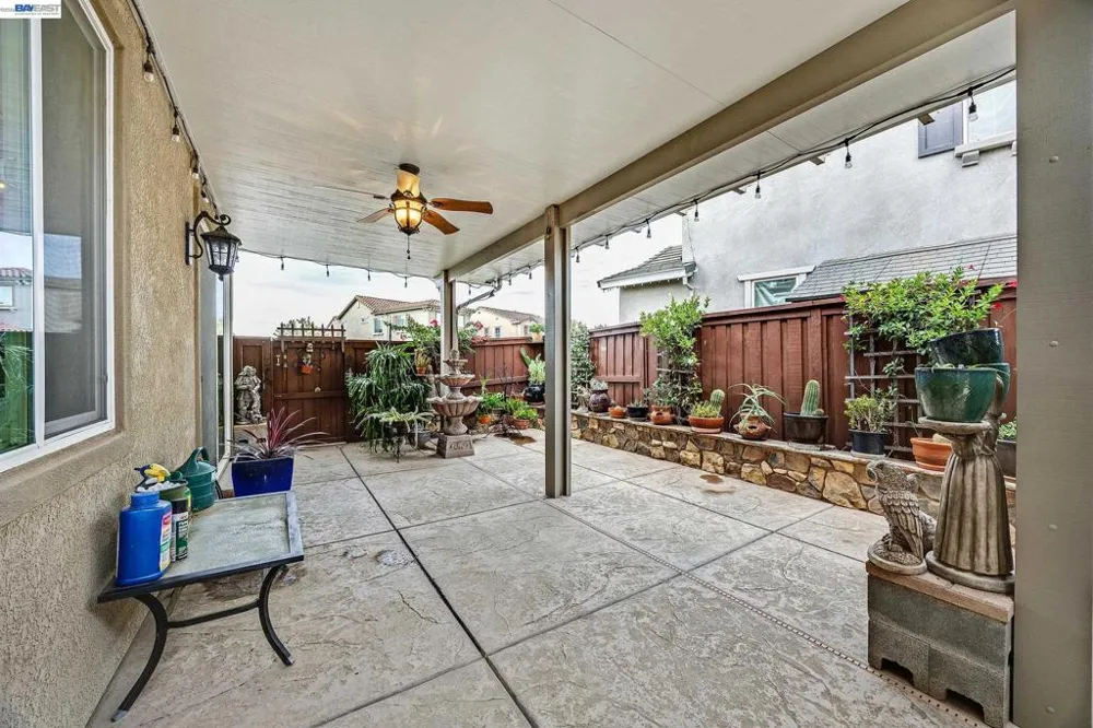 7001 Sitka Court Vacaville, CA 95687
