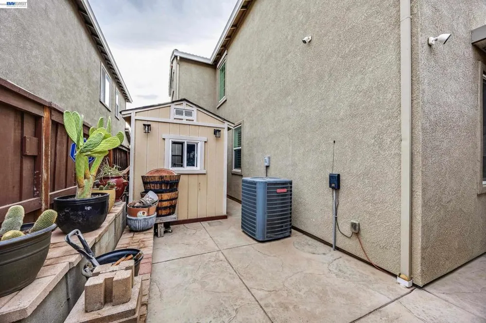 7001 Sitka Court Vacaville, CA 95687