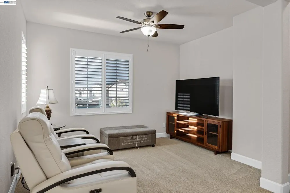 7001 Sitka Court Vacaville, CA 95687