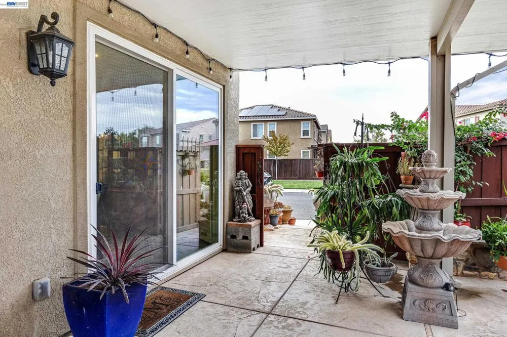 7001 Sitka Court Vacaville, CA 95687