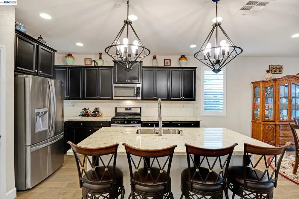 7001 Sitka Court Vacaville, CA 95687