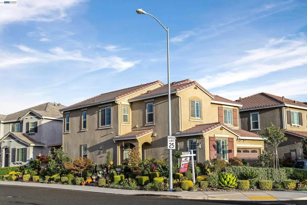 7001 Sitka Court Vacaville, CA 95687