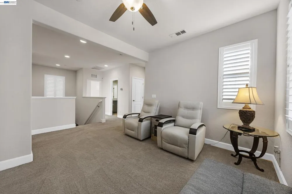 7001 Sitka Court Vacaville, CA 95687