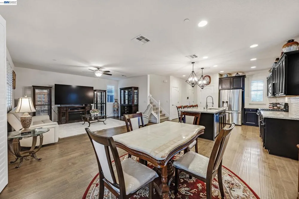 7001 Sitka Court Vacaville, CA 95687