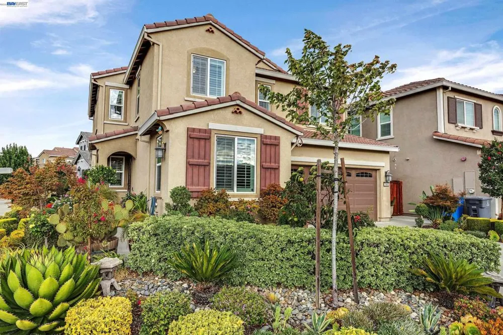 7001 Sitka Court Vacaville, CA 95687