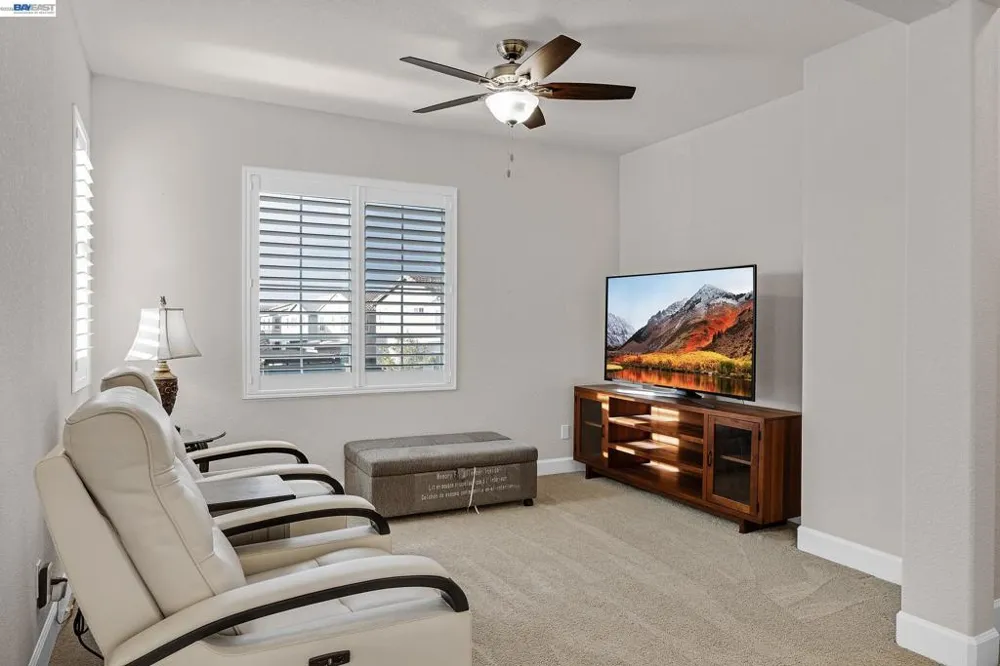 7001 Sitka Court Vacaville, CA 95687