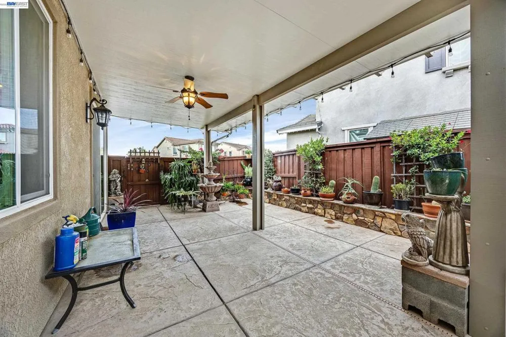 7001 Sitka Court Vacaville, CA 95687