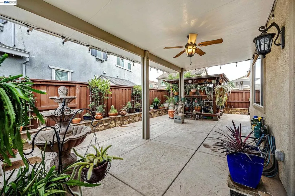 7001 Sitka Court Vacaville, CA 95687