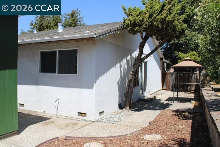 190 Iris Rd Hercules, CA 94547