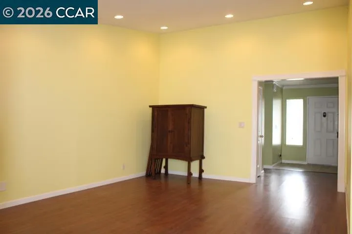 190 Iris Rd Hercules, CA 94547