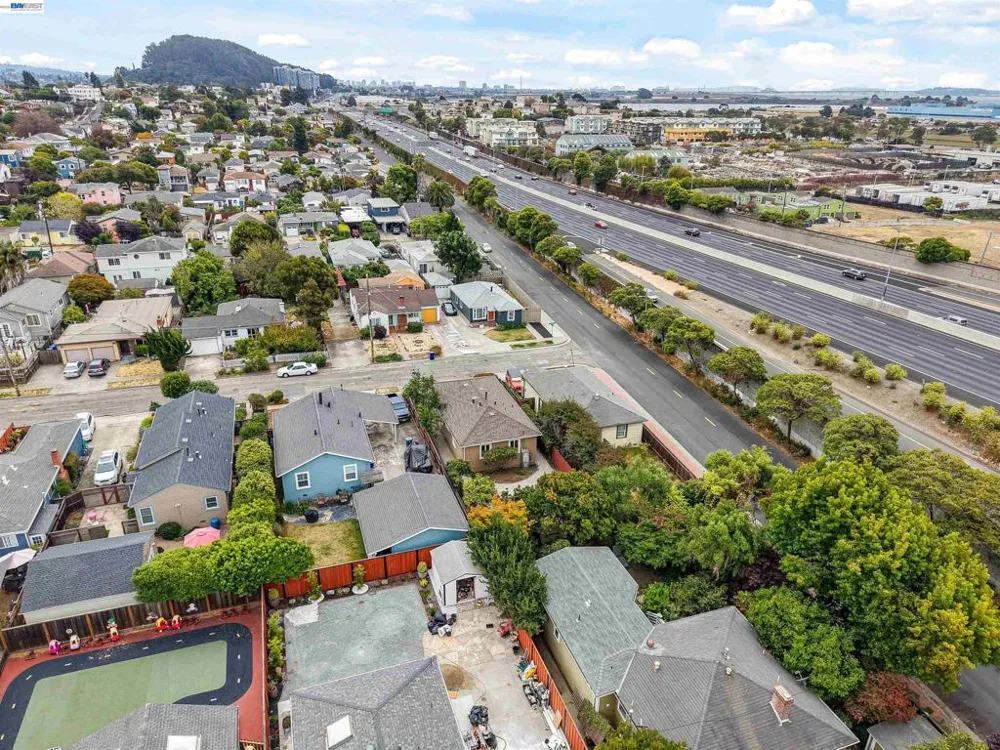 5437 Colusa Ave Richmond, CA 94804