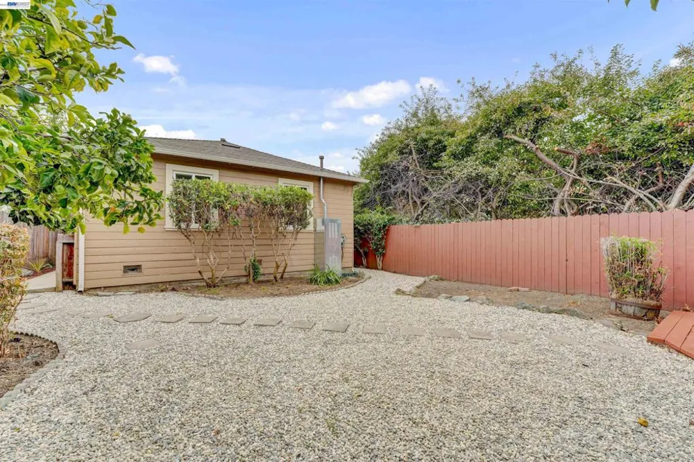 5437 Colusa Ave Richmond, CA 94804